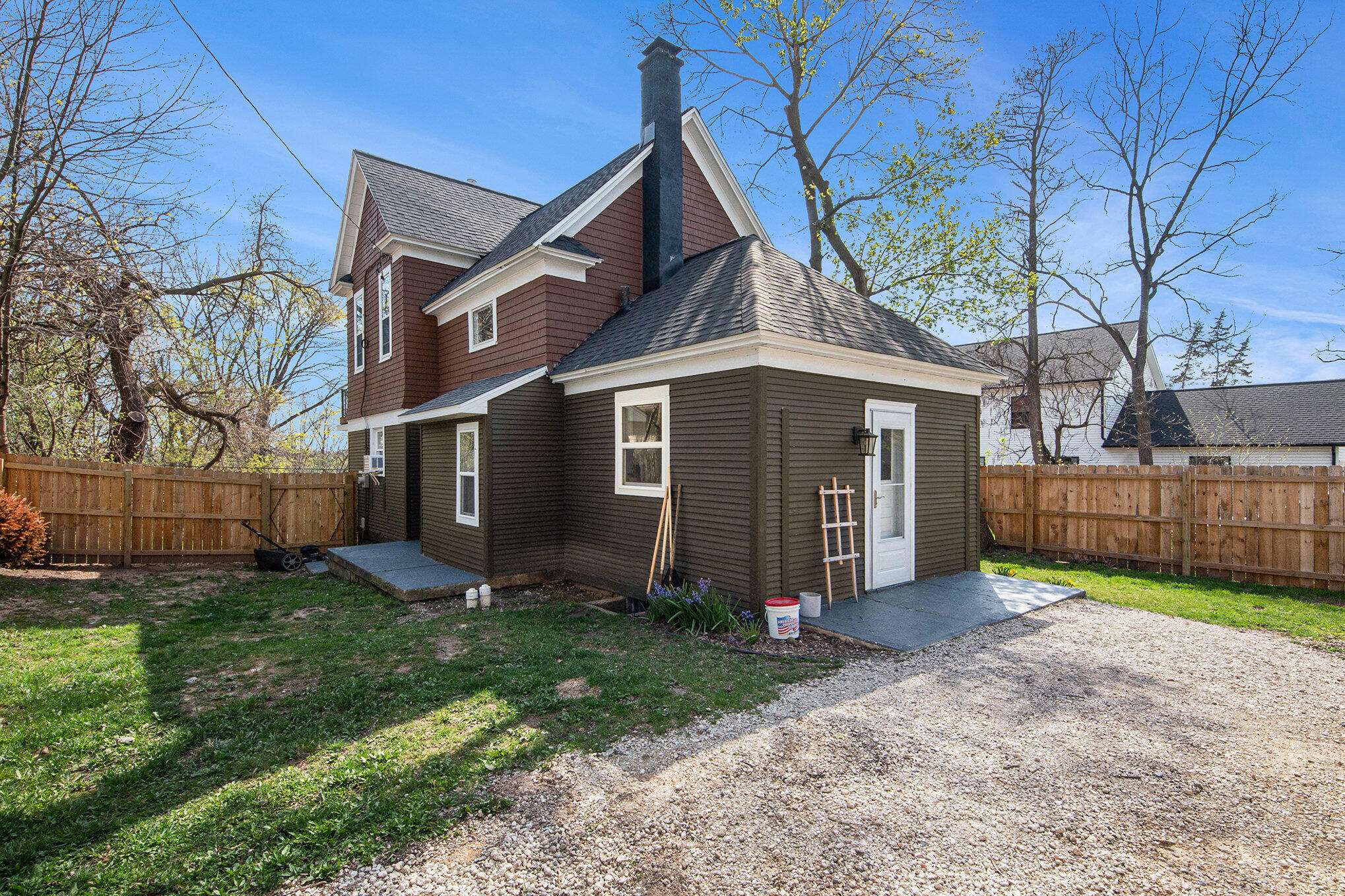 Grand Rapids, MI 49503,555 Bissell NE Street