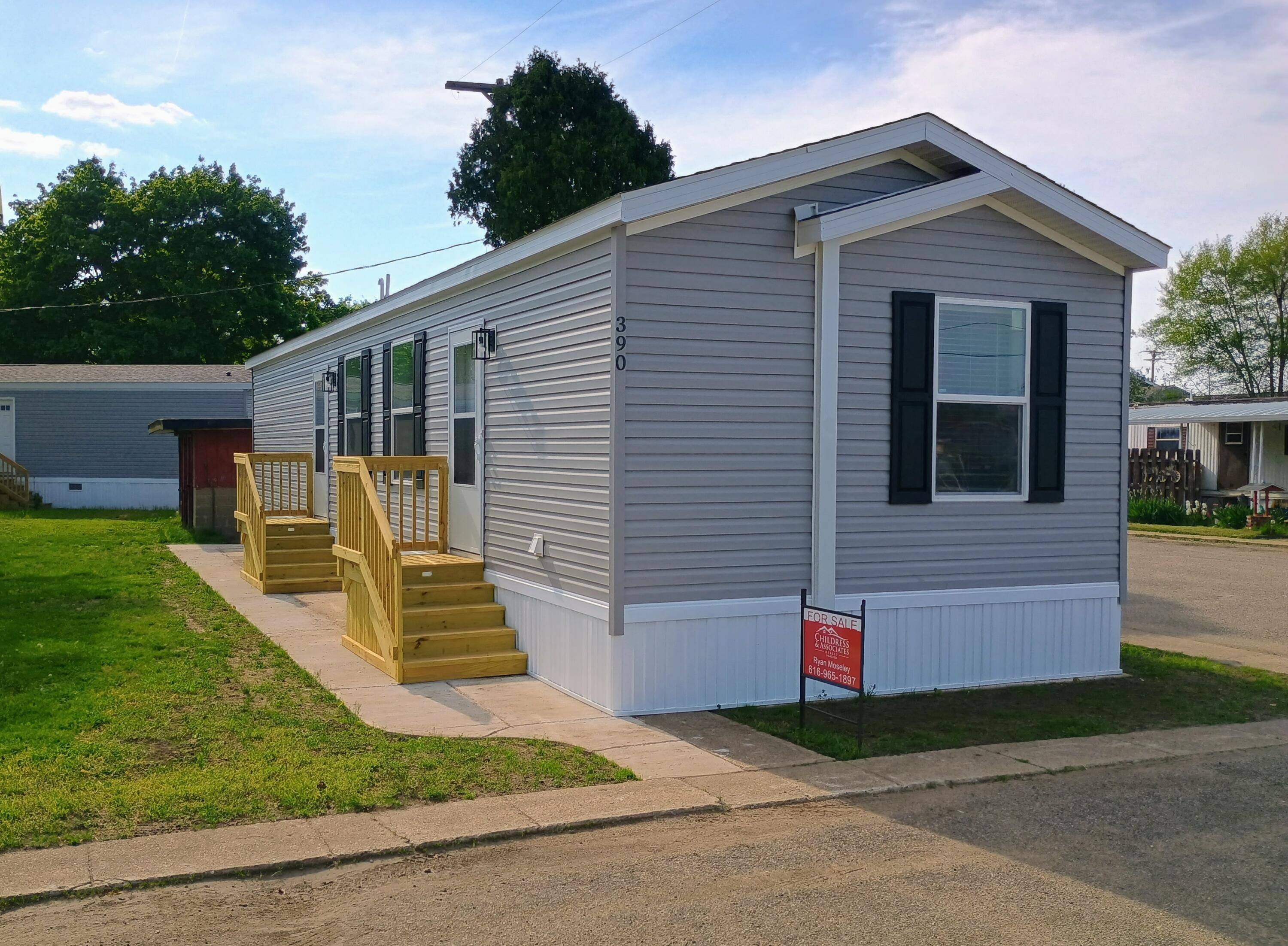 Plainwell, MI 49080,390 12th Street