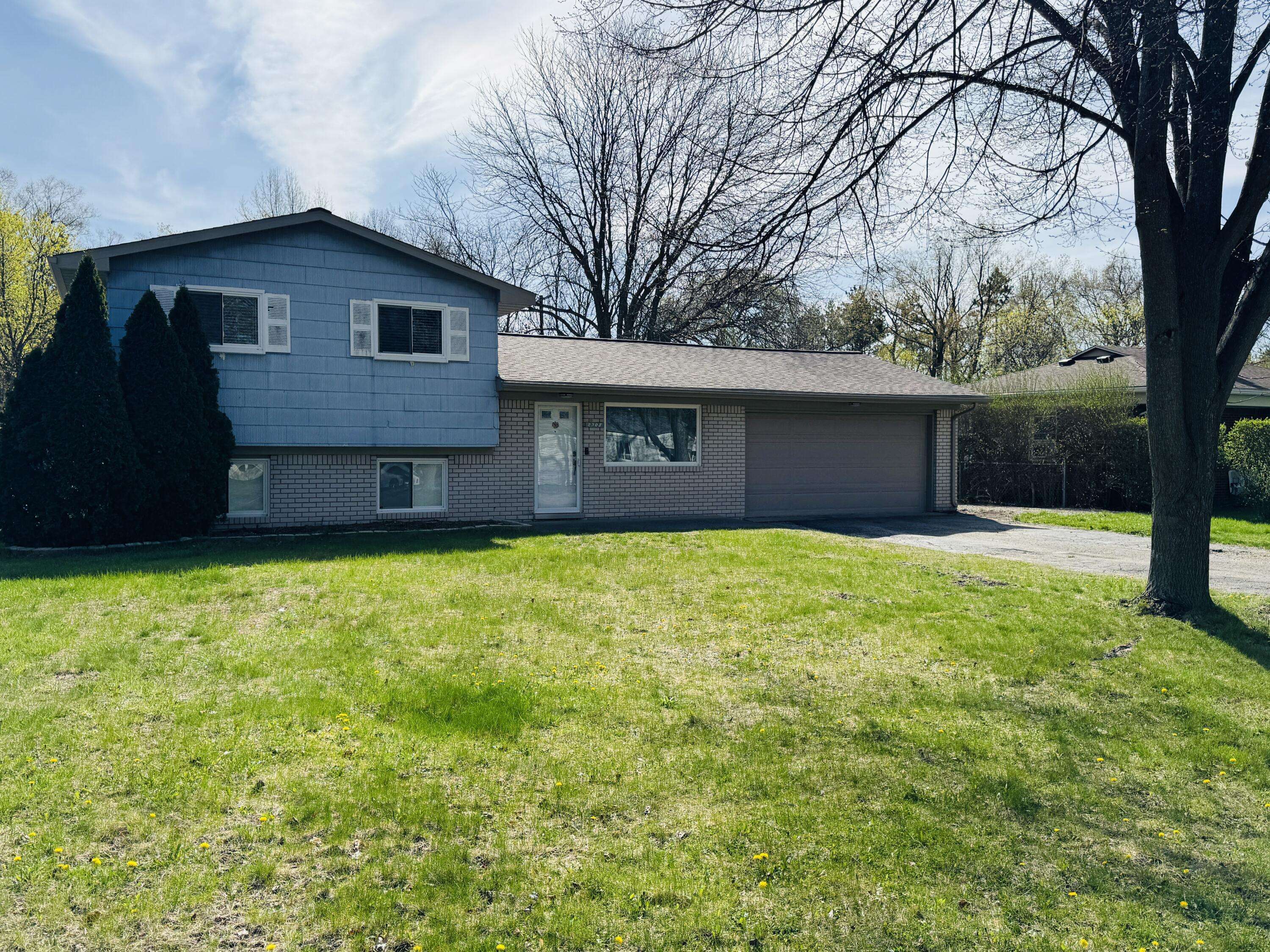 Waterford, MI 48329,2308 Georgeland Drive