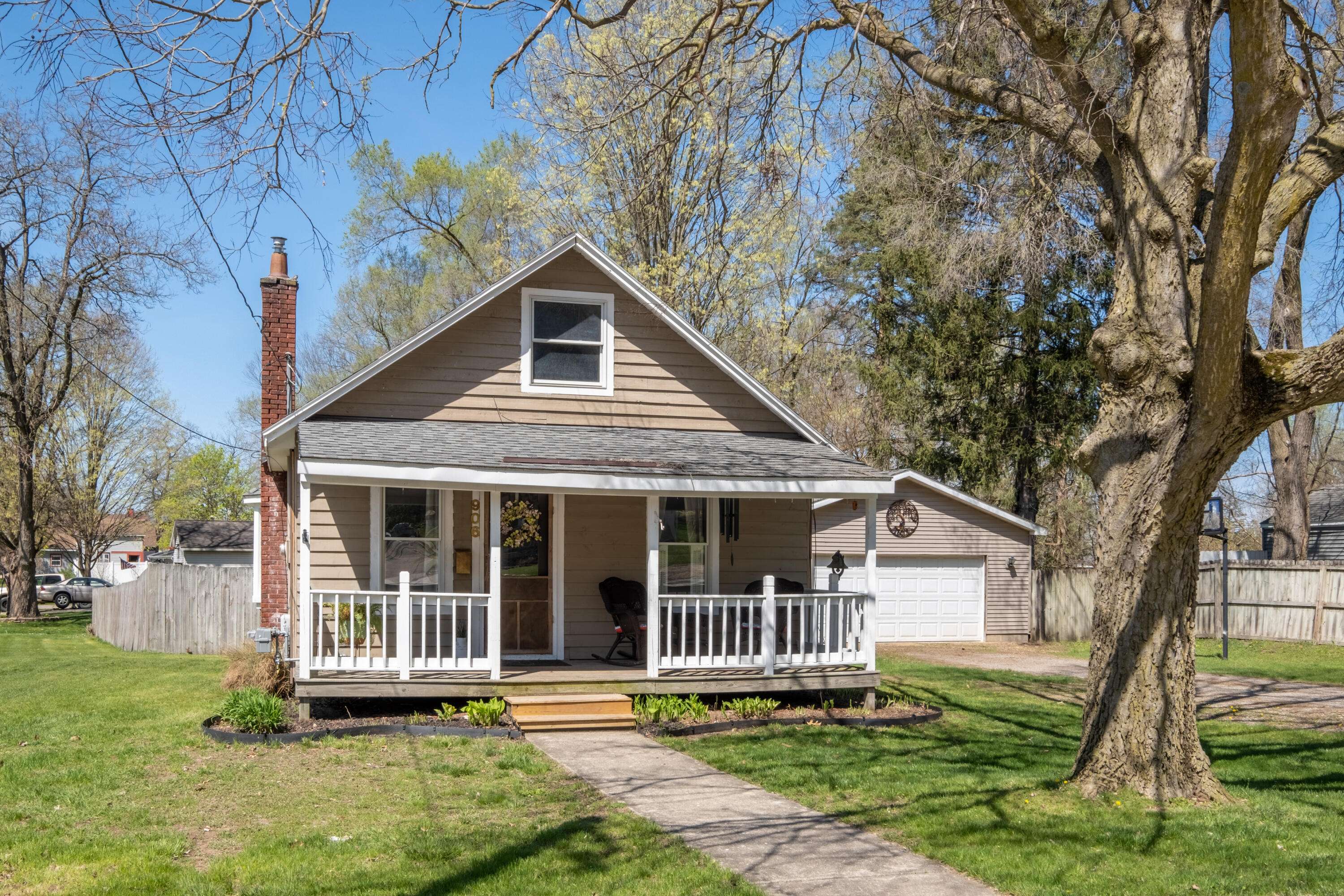 Lowell, MI 49331,906 N Washington Street