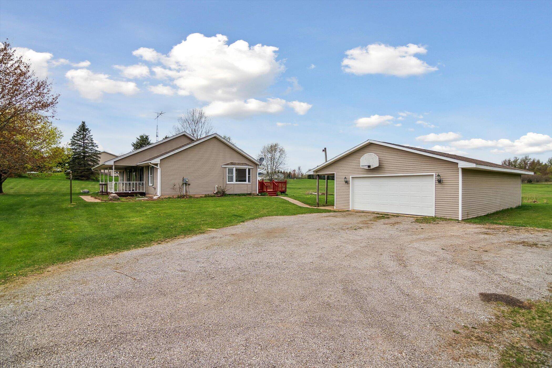 Jackson, MI 49201,7996 Cain Road