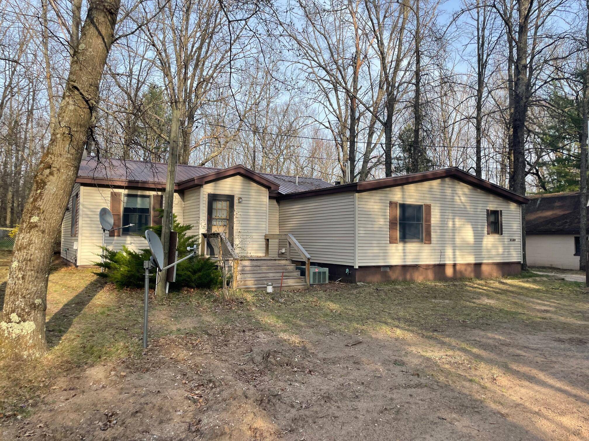 Harrietta, MI 49638,4659 S 1 Road
