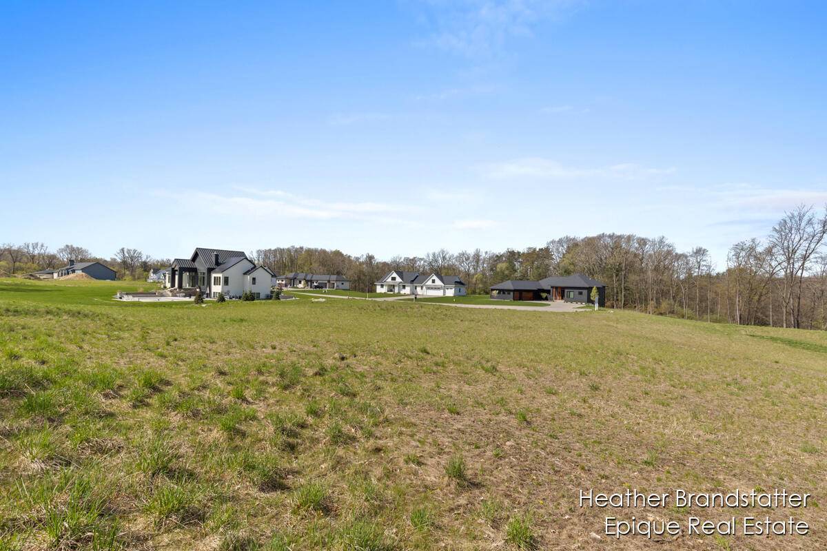 Ada, MI 49301,5000 Hickory Pointe Wds SE