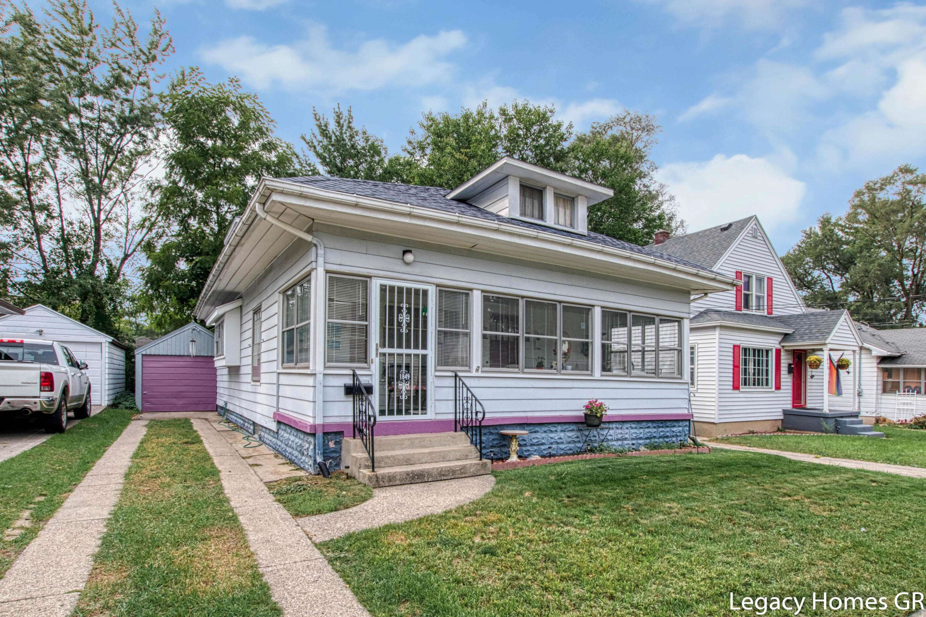 Grand Rapids, MI 49507,1849 Thelma SE Avenue
