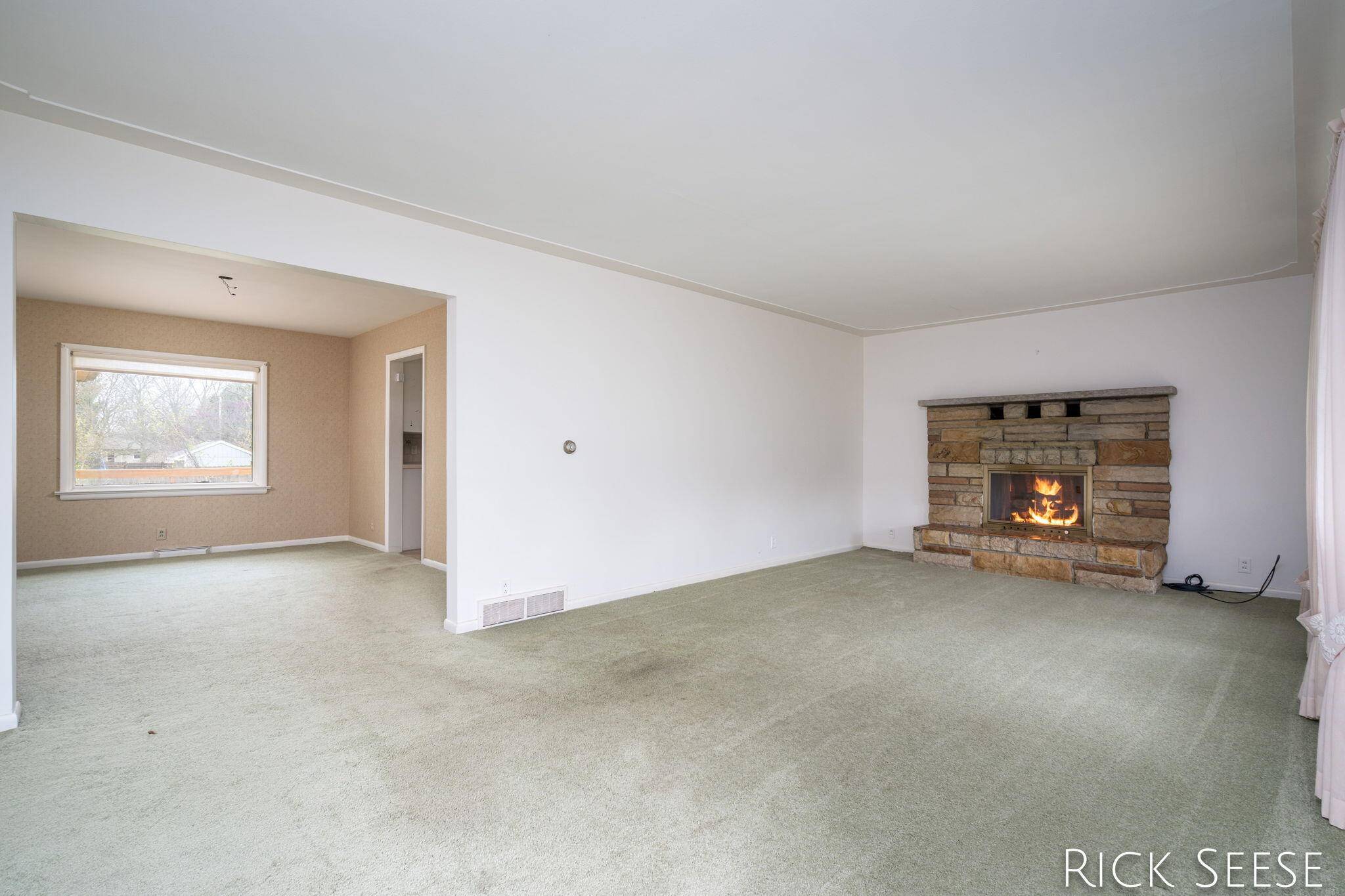 Walker, MI 49534,1884 Randall NW Avenue