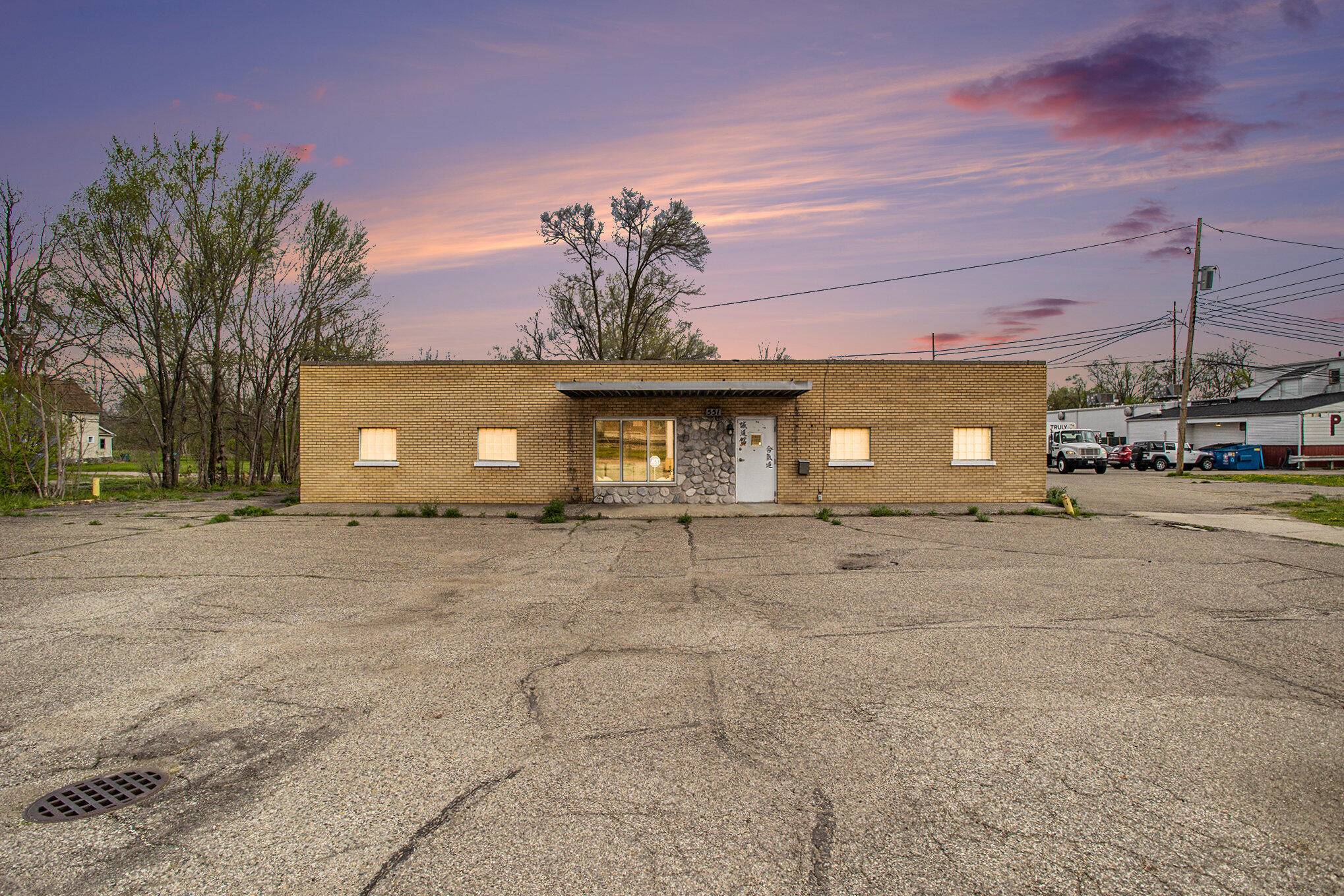 Battle Creek, MI 49014,551 E Michigan Avenue