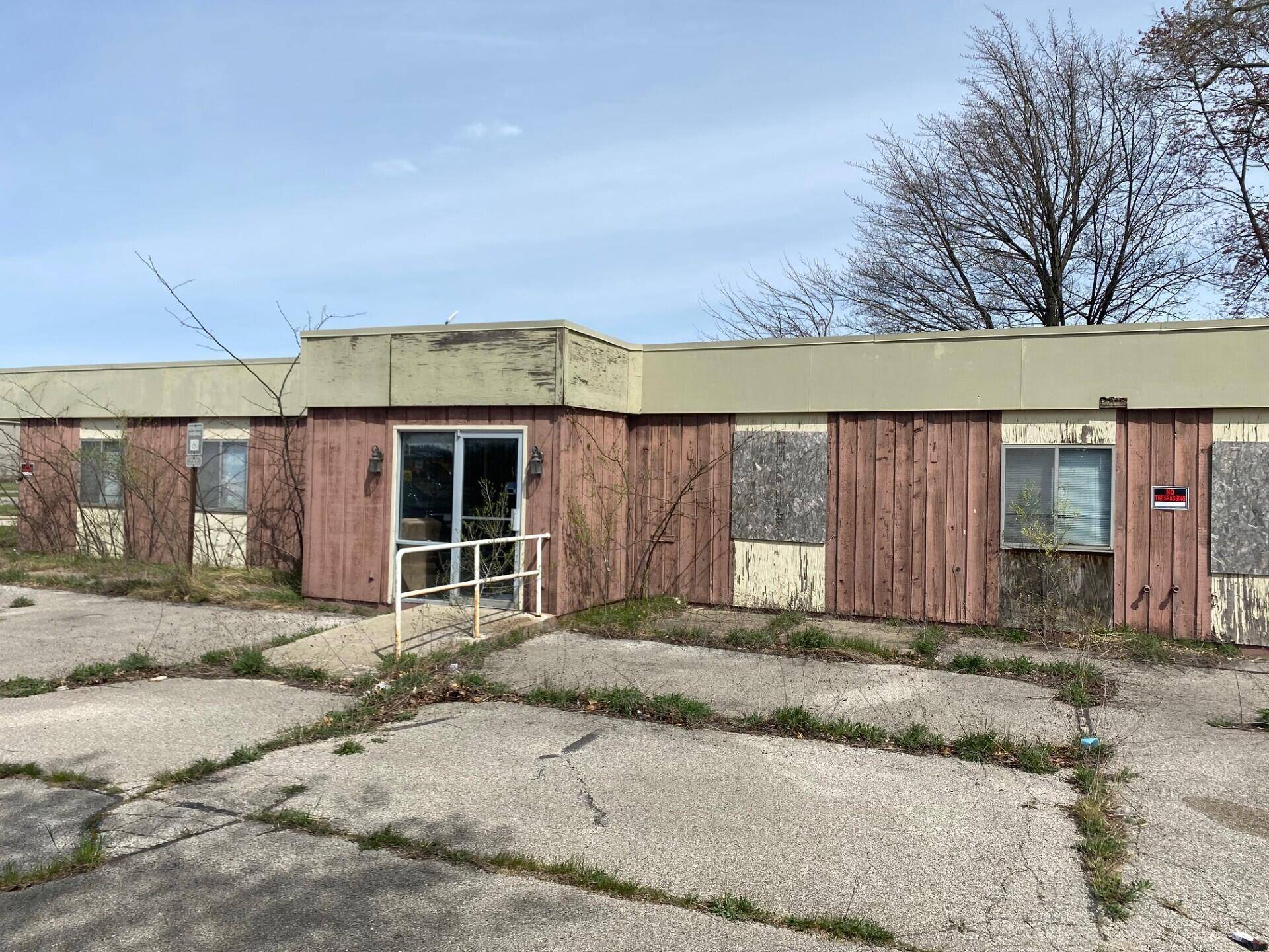 Muskegon Heights, MI 49444,3332 Glade Street