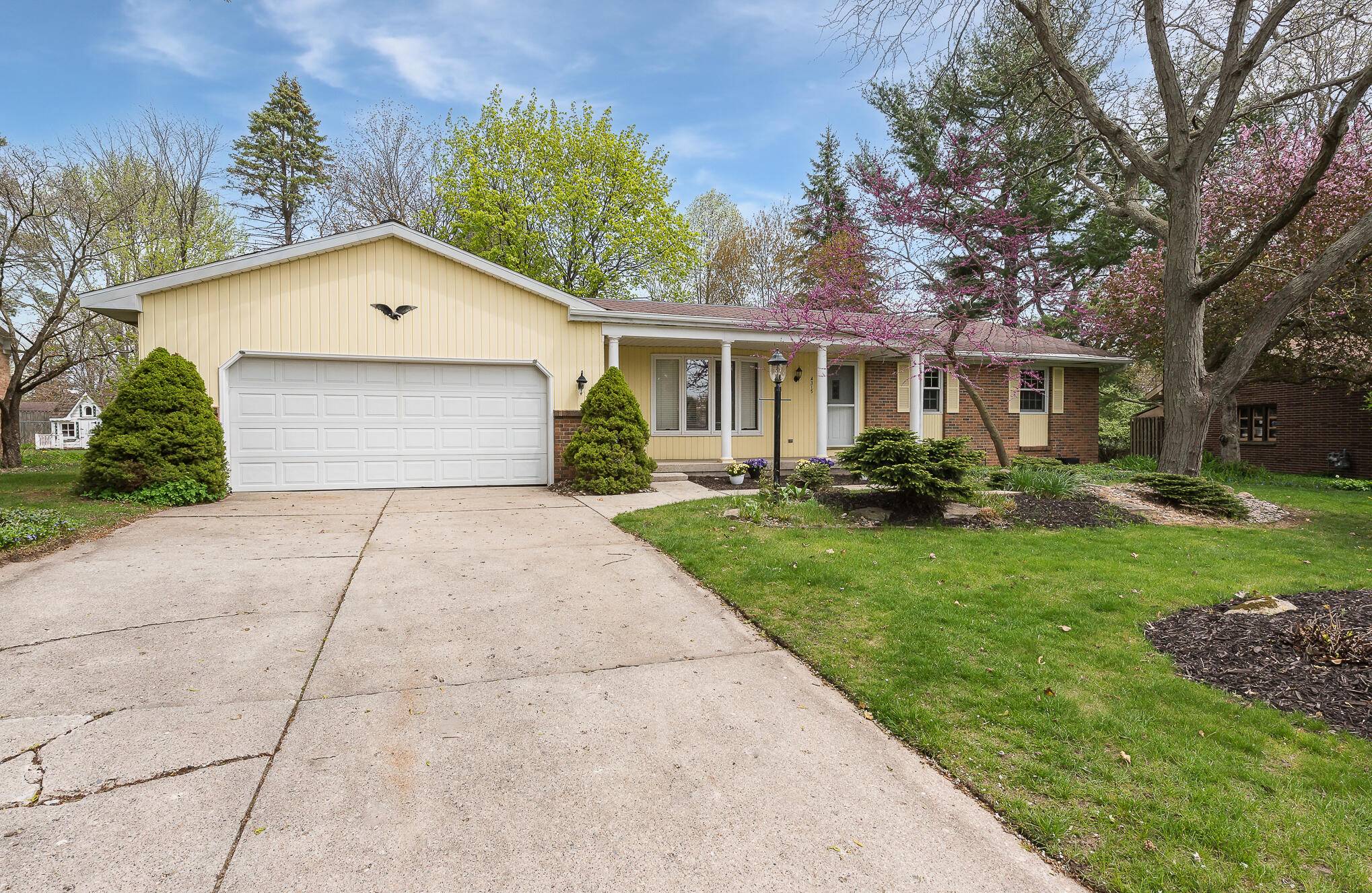 Grand Rapids, MI 49546,4315 Castle SE Drive