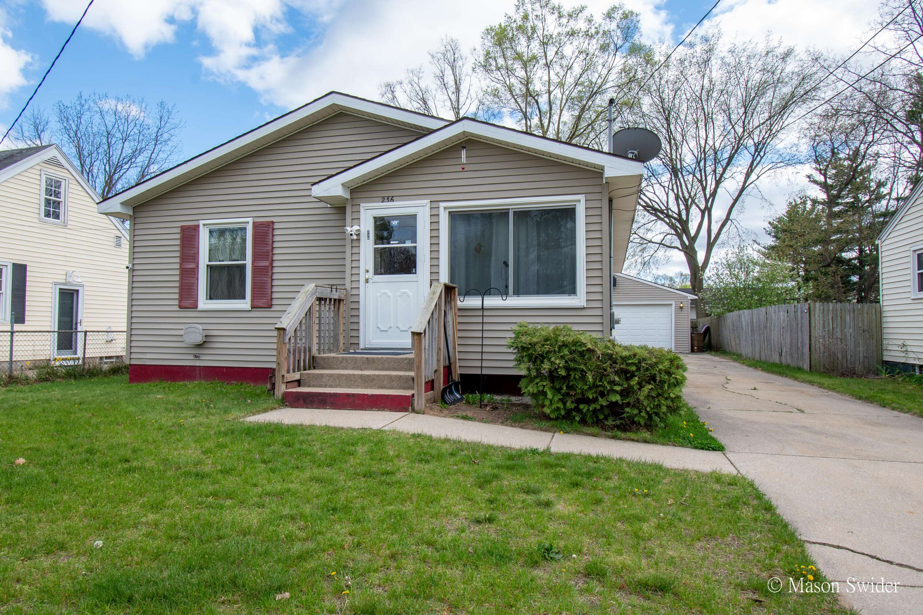 Grand Rapids, MI 49548,236 Nora SE Street