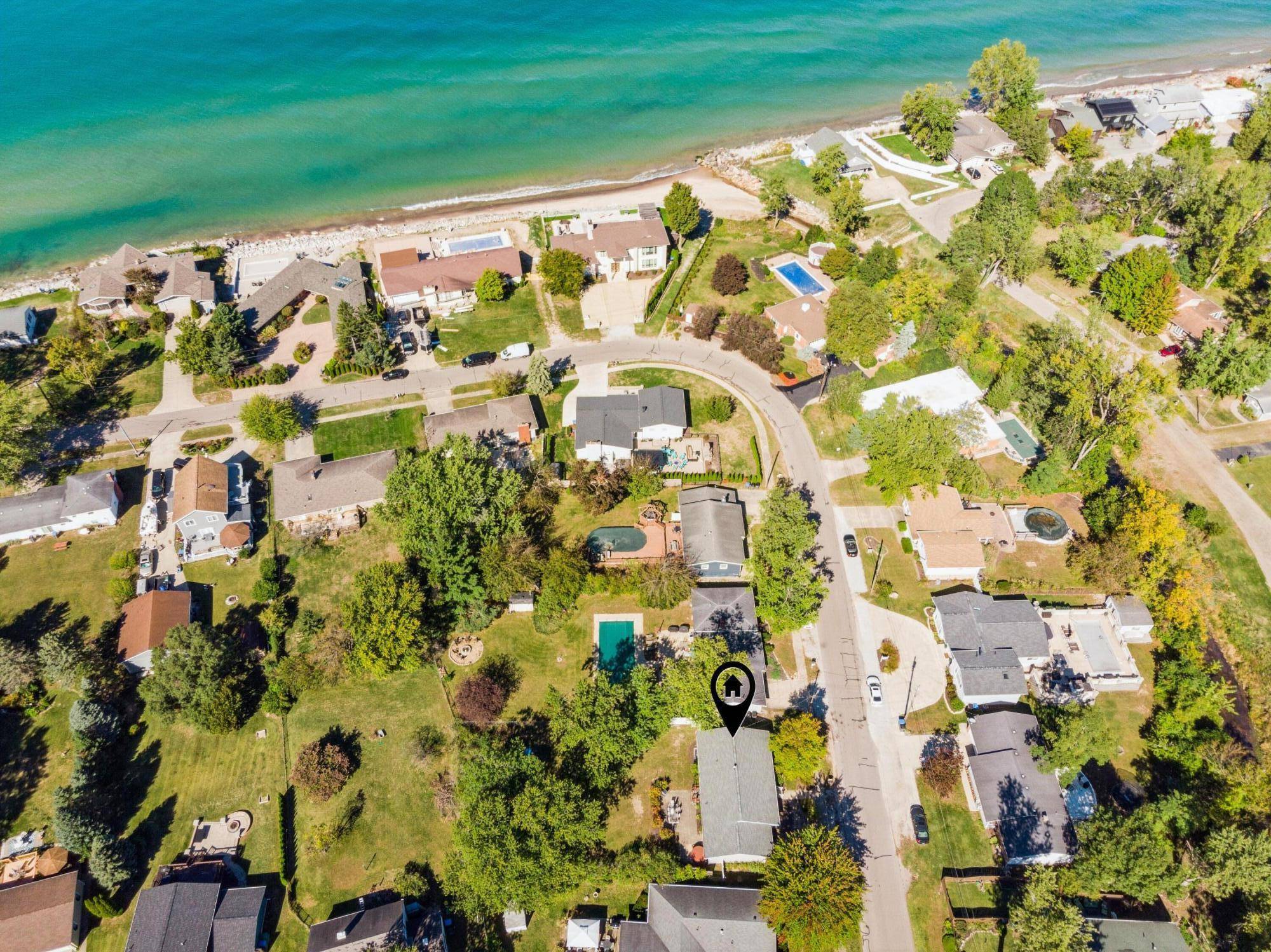 New Buffalo, MI 49117,1111 Shore Drive