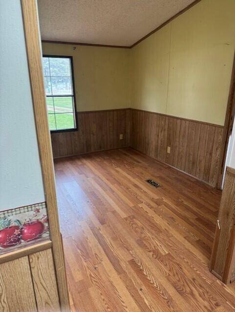 Deckerville, MI 48427,6201 N Lakeshore Road
