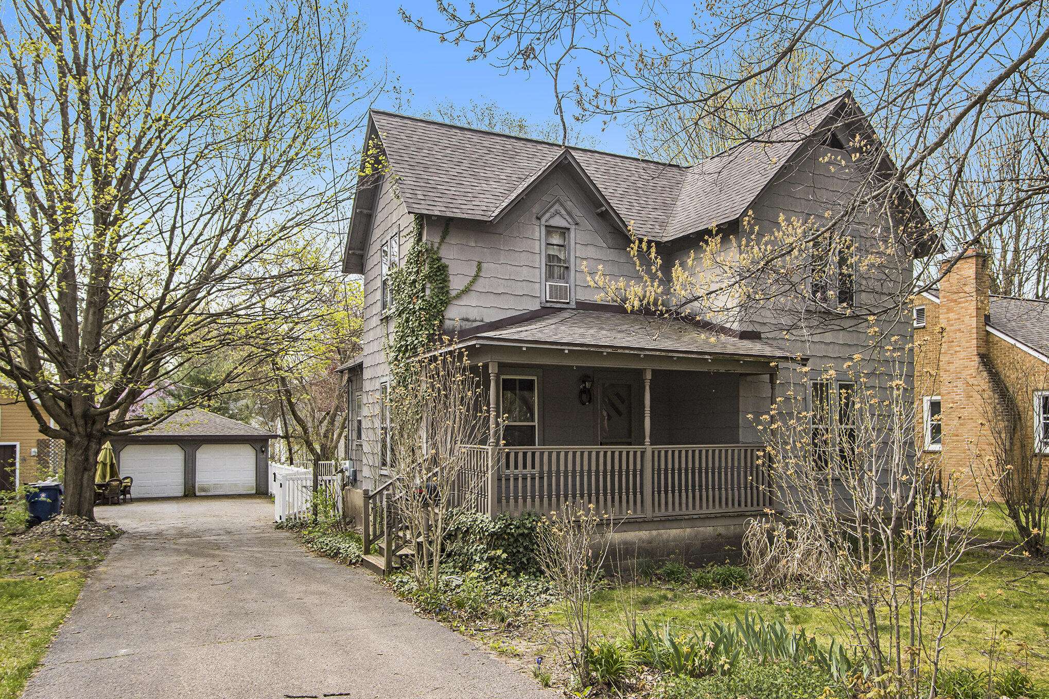 Plainwell, MI 49080,427 W Chart Street