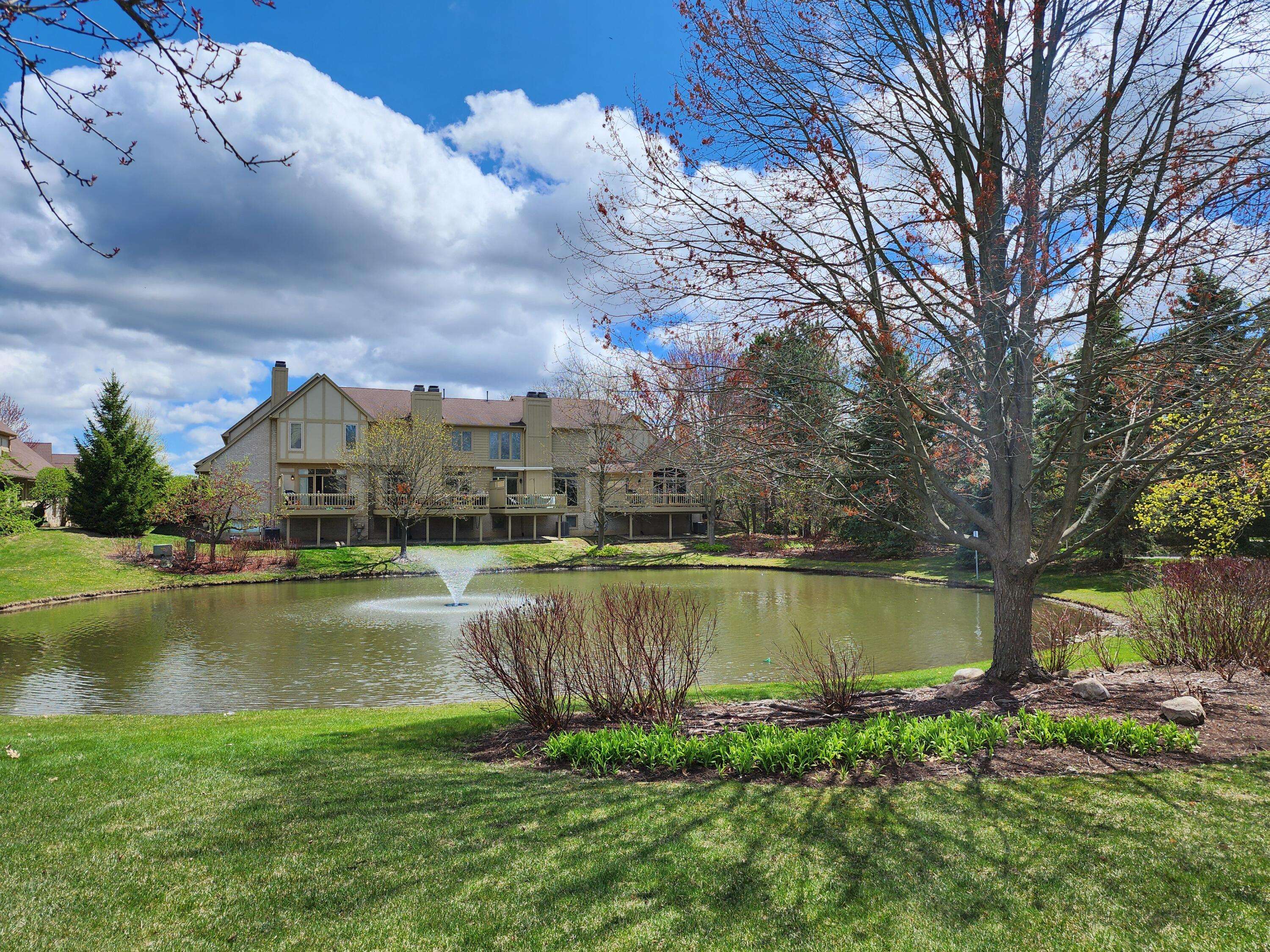 Ann Arbor, MI 48105,2766 Maitland Drive