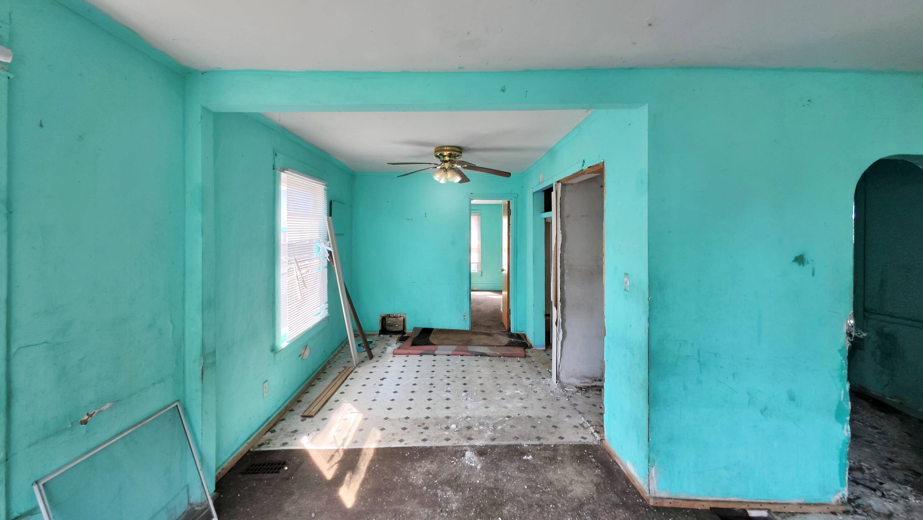 Lansing, MI 48906,818 W Willow Street