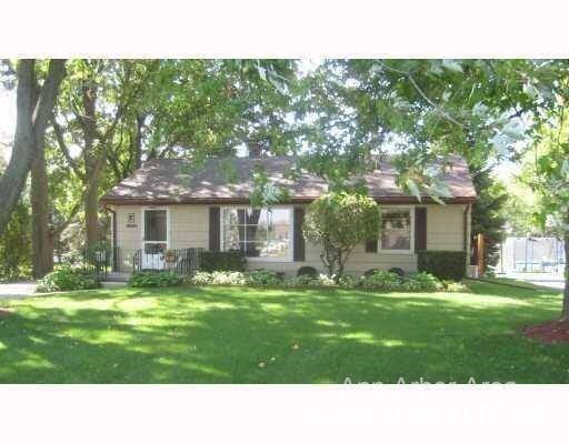 Dexter, MI 48130,7425 Ann Arbor Street