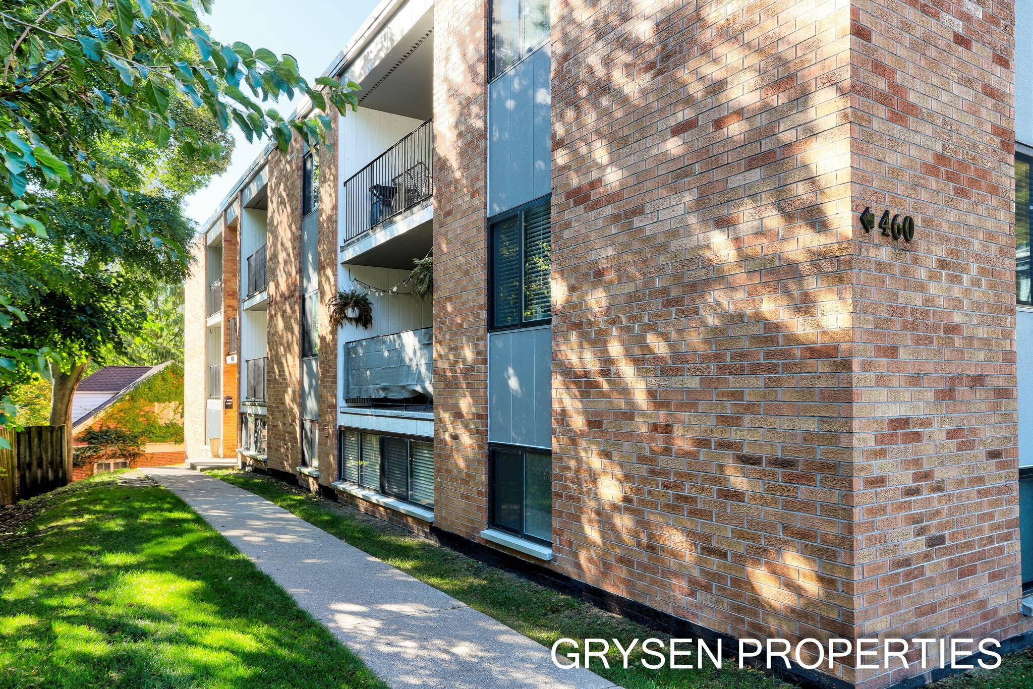 Grand Rapids, MI 49503,460 Fulton E Street #3
