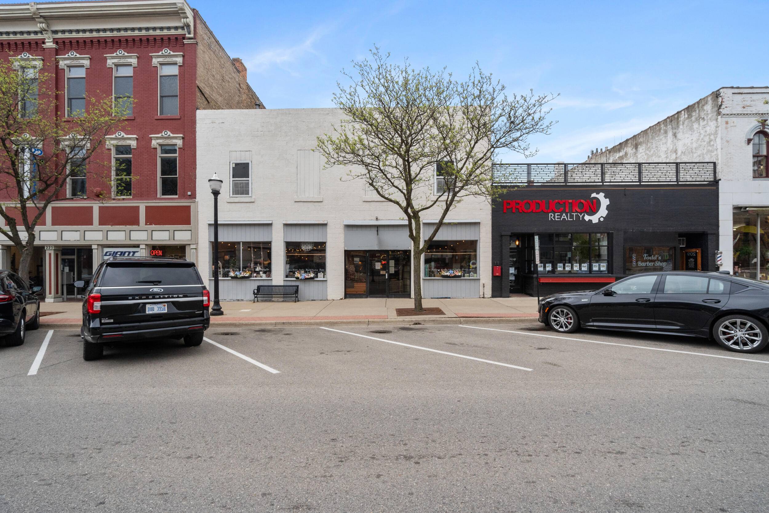 Jackson, MI 49201,217 N Jackson Street