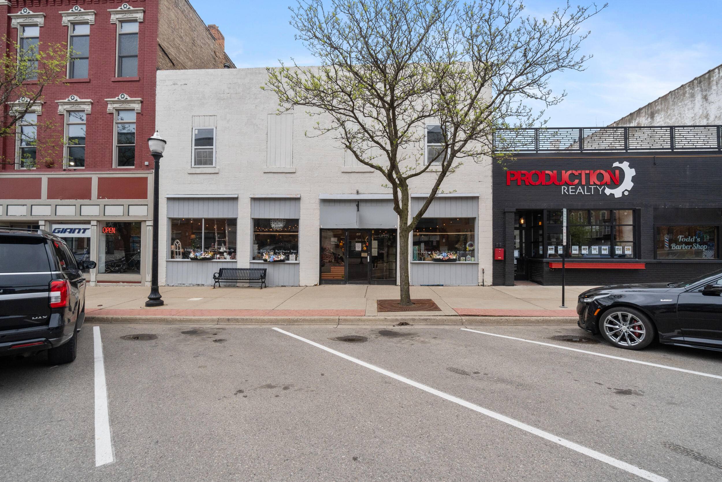 Jackson, MI 49201,217 N Jackson Street