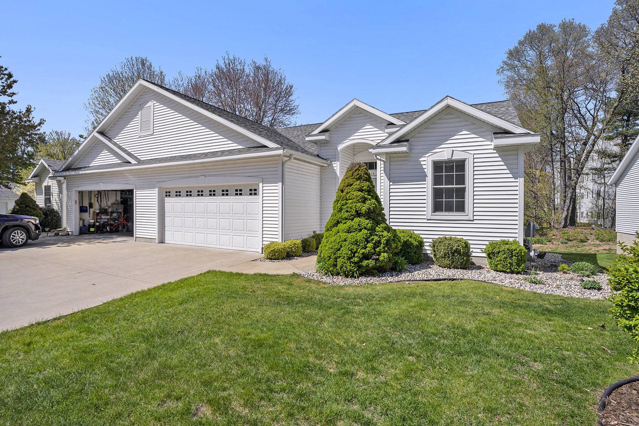 Spring Lake, MI 49456,124 Stone Gate Court