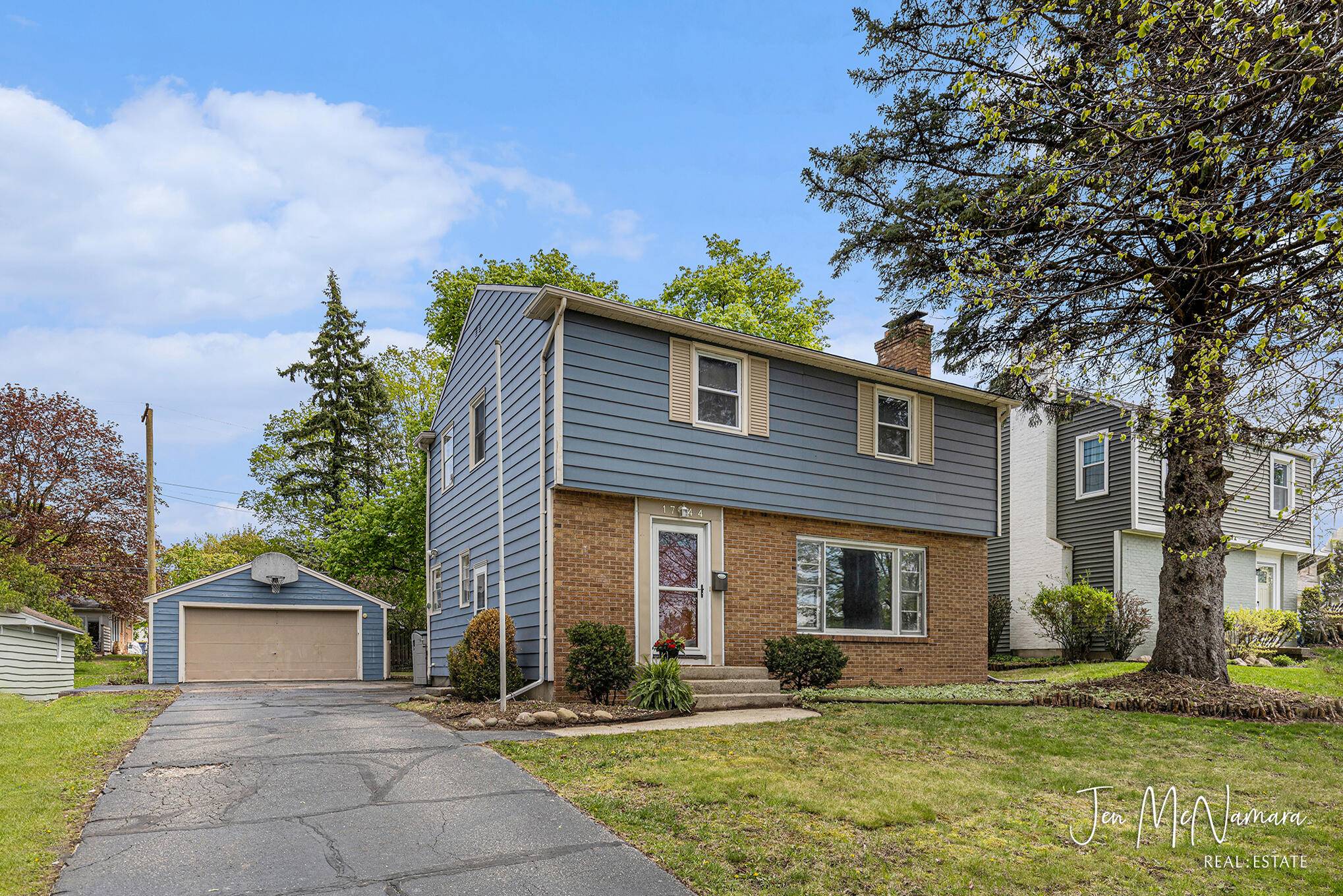 Grand Rapids, MI 49506,1744 Plymouth SE Avenue