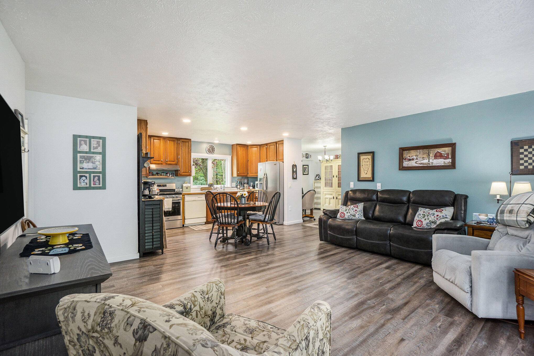 Three Rivers, MI 49093,53746 Stevens Lane