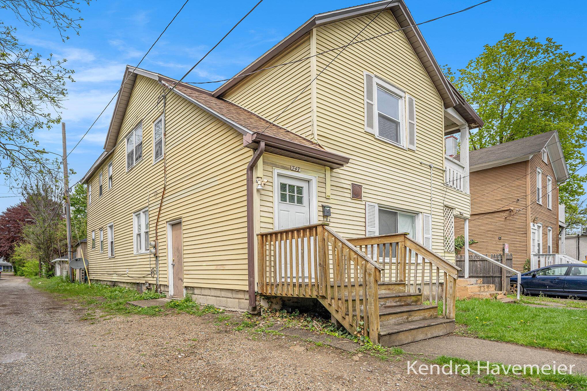 Grand Rapids, MI 49504,747 Alpine NW Avenue