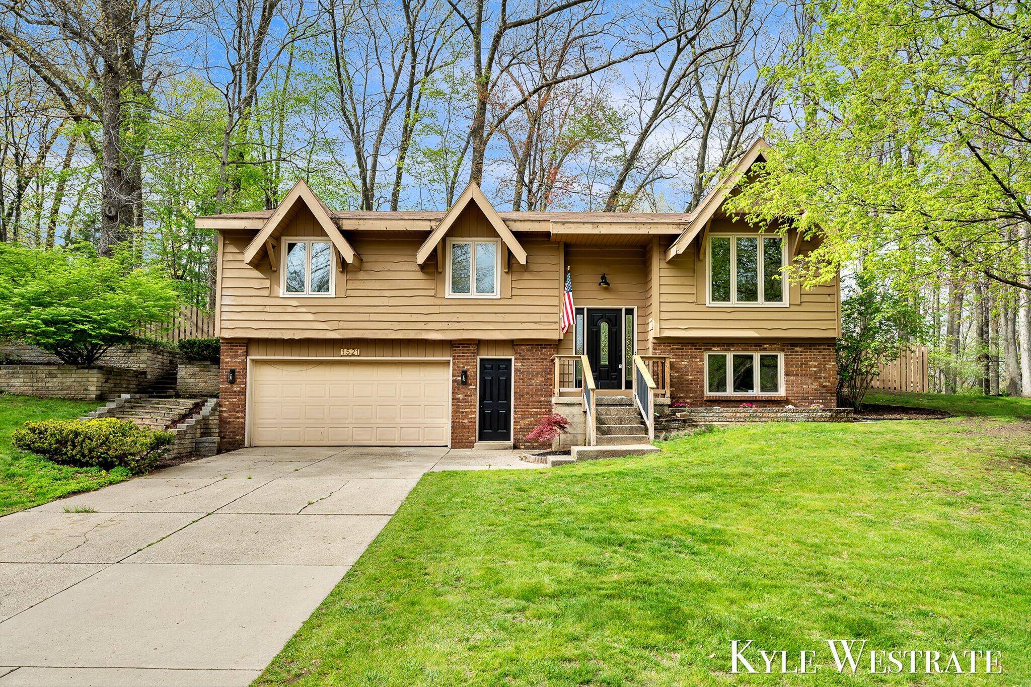 Wyoming, MI 49509,1521 Andover SW Street