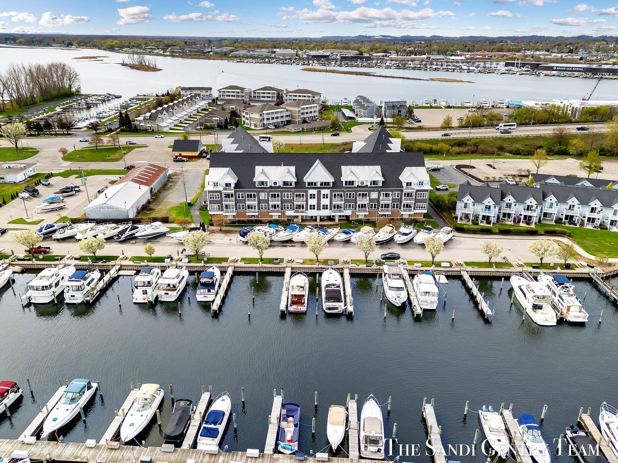 Spring Lake, MI 49456,917 W Savidge Street #15