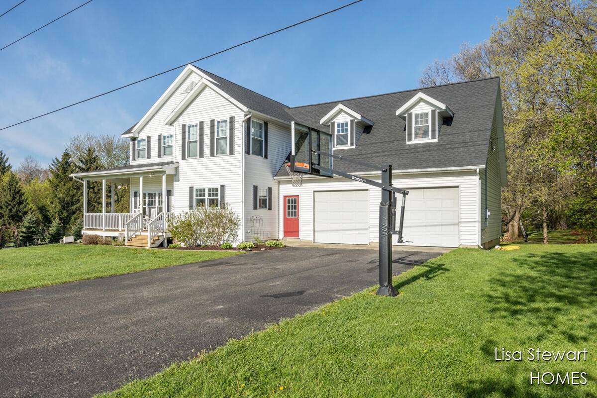 Ada, MI 49301,2445 Honey Creek NE Avenue