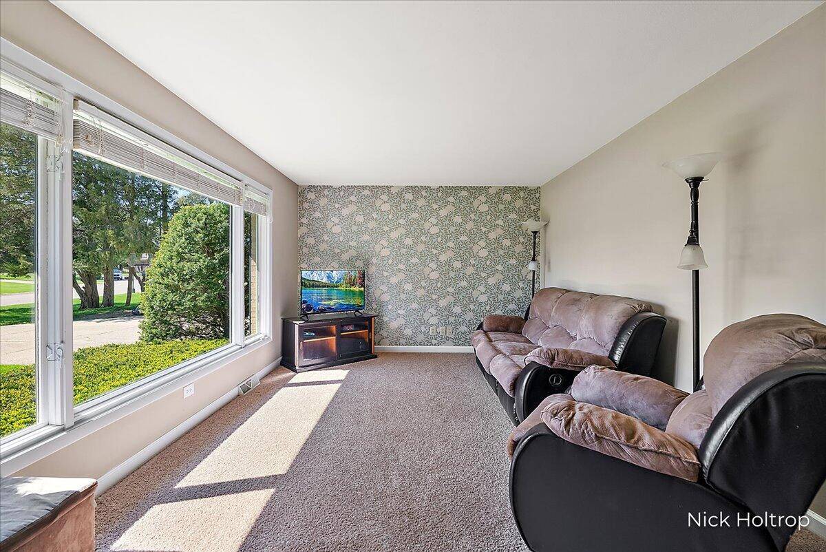 Grandville, MI 49418,99 Sunnybrook Drive