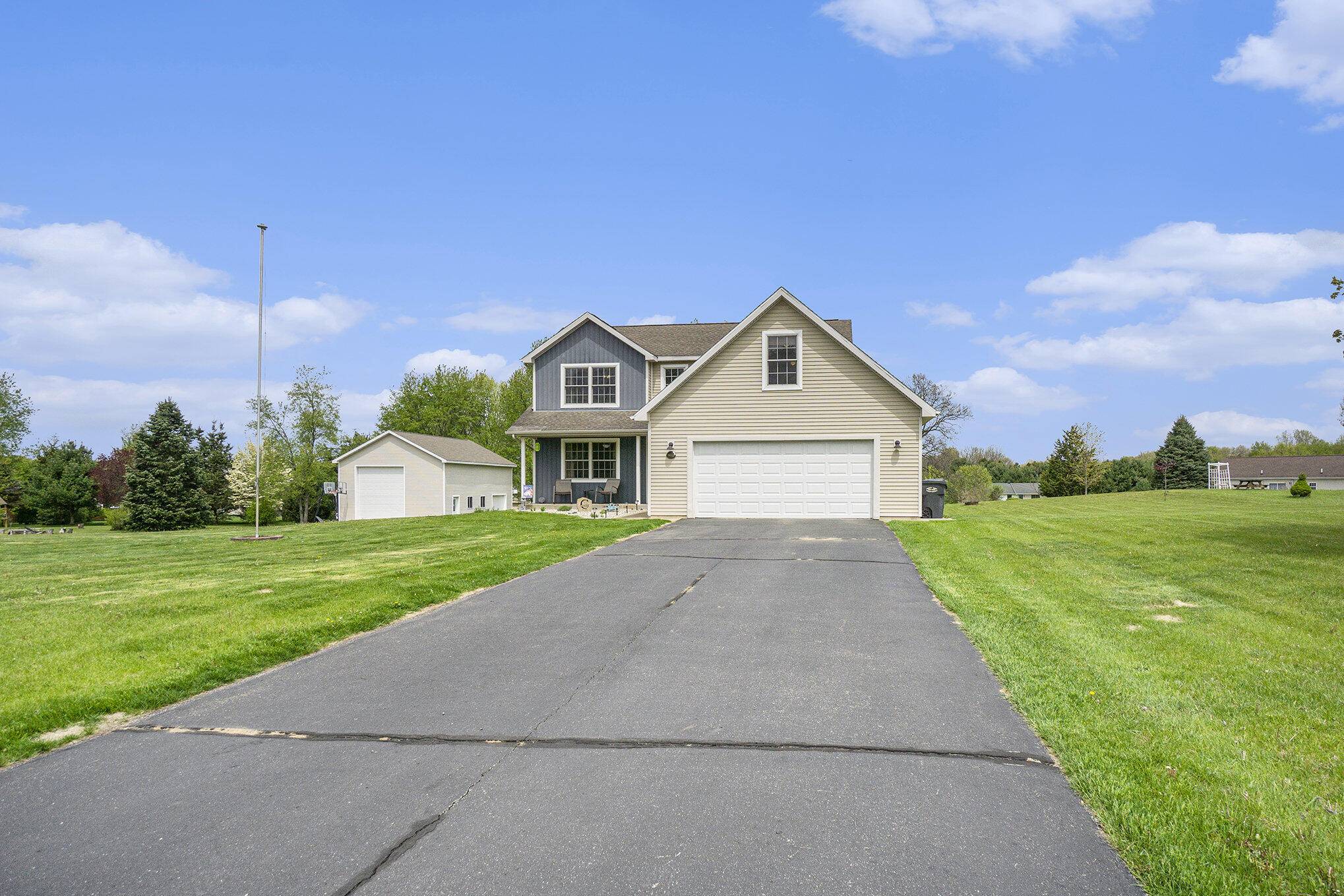 Mattawan, MI 49071,23444 Finch Avenue