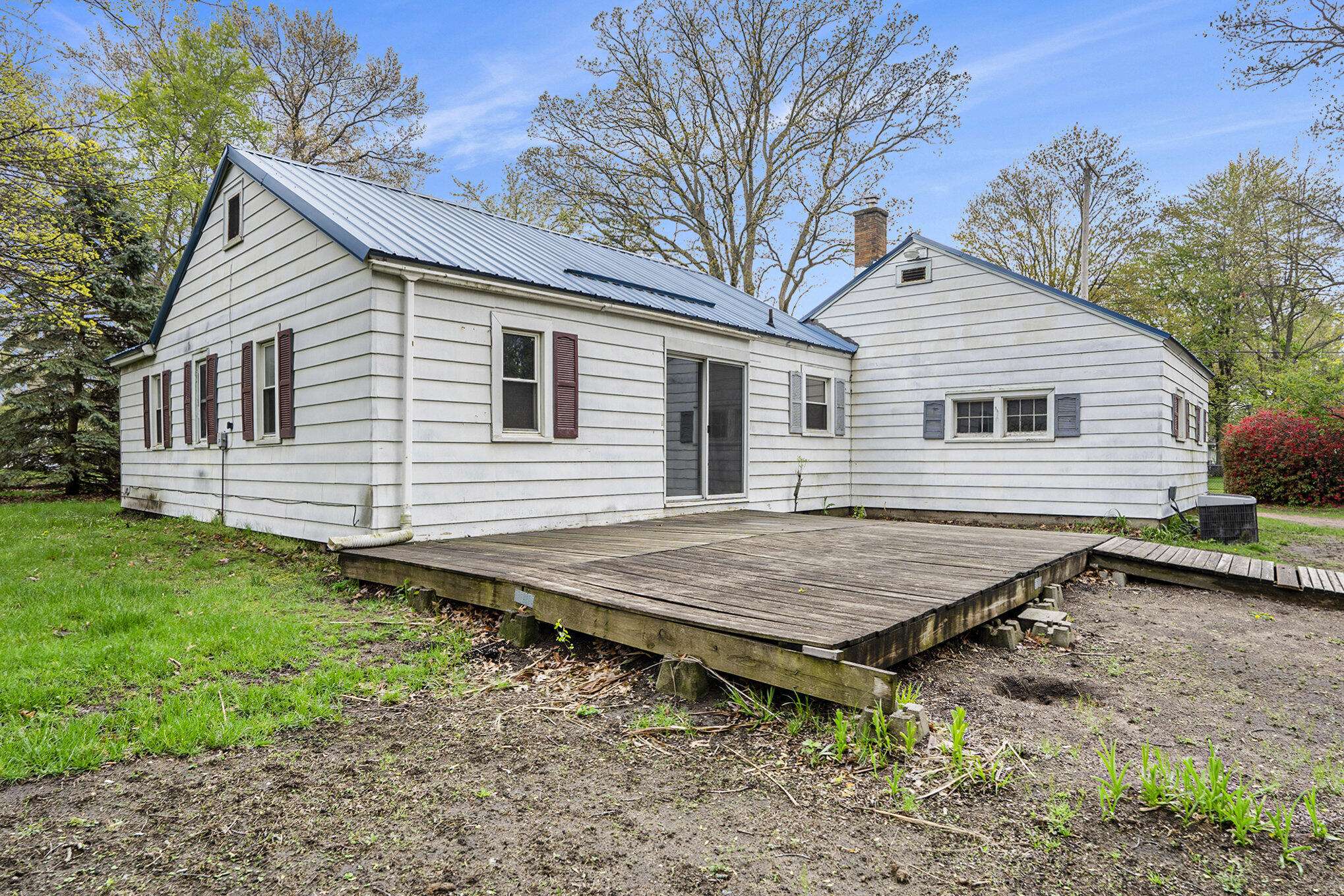 Kentwood, MI 49548,701 48th SE Street