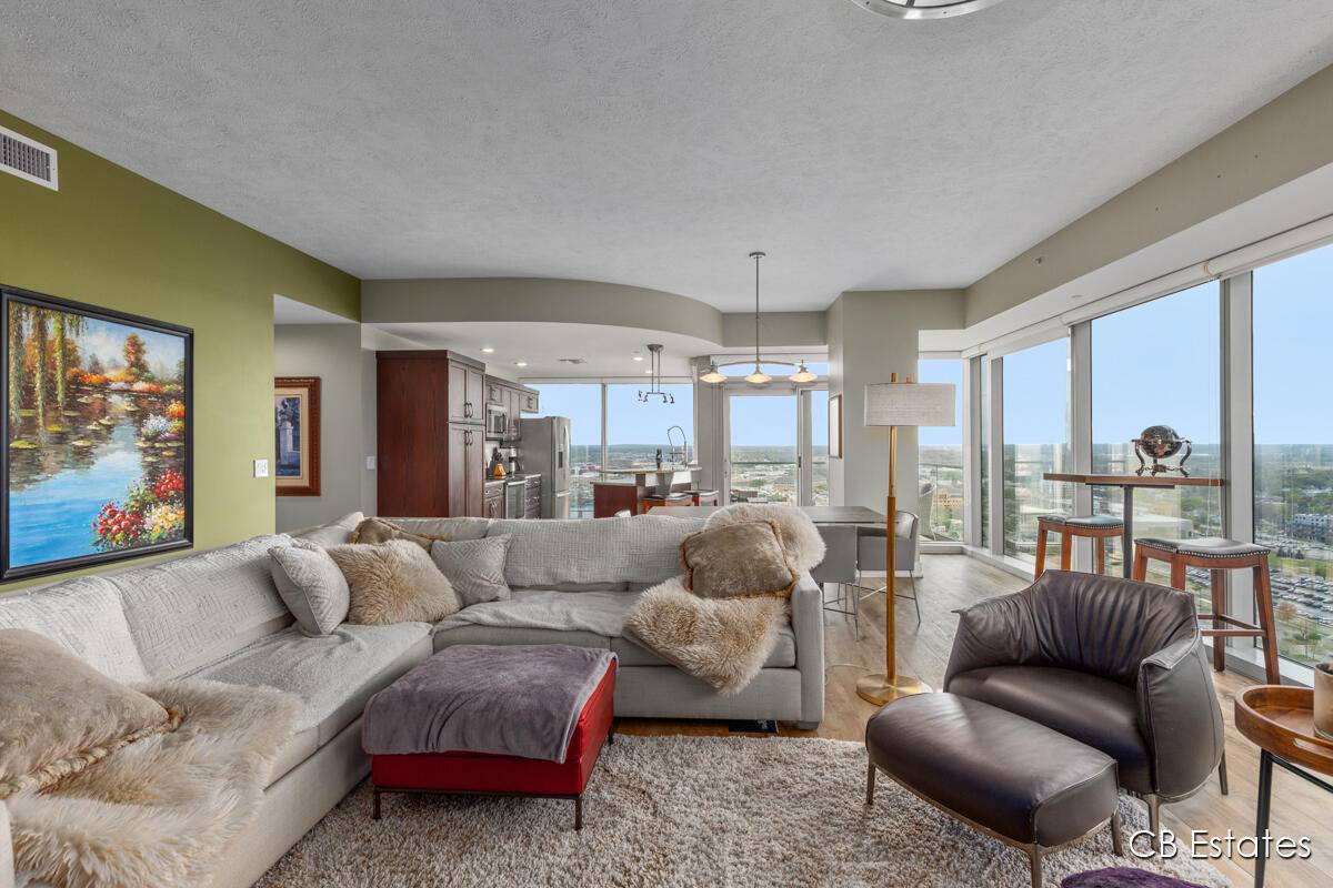 Grand Rapids, MI 49504,335 Bridge NW Street #2106