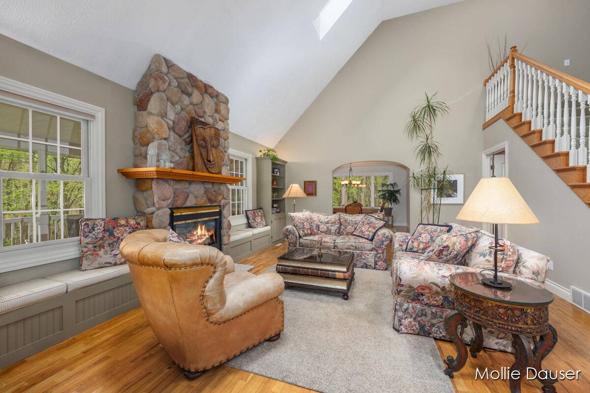 Rockford, MI 49341,3530 Sunset Bluff NE Drive