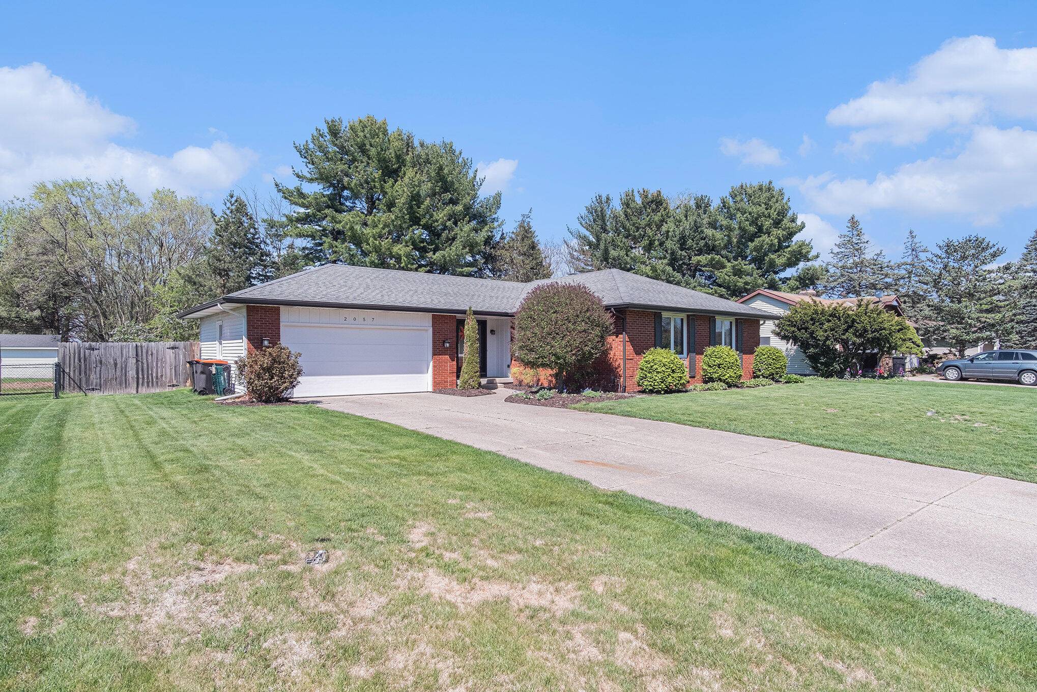 Jenison, MI 49428,2057 Pinewood Street