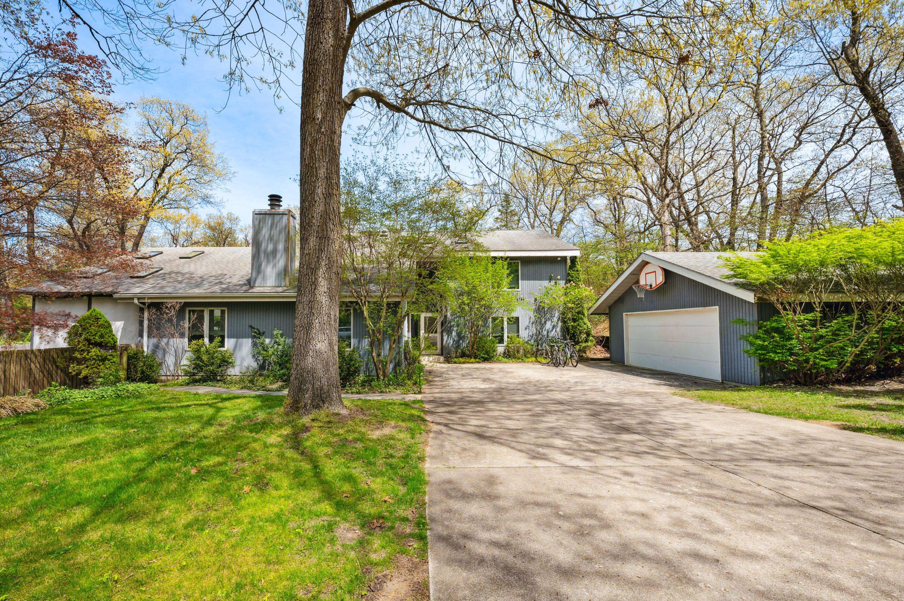 New Buffalo, MI 49117,50102 Alpine Boulevard