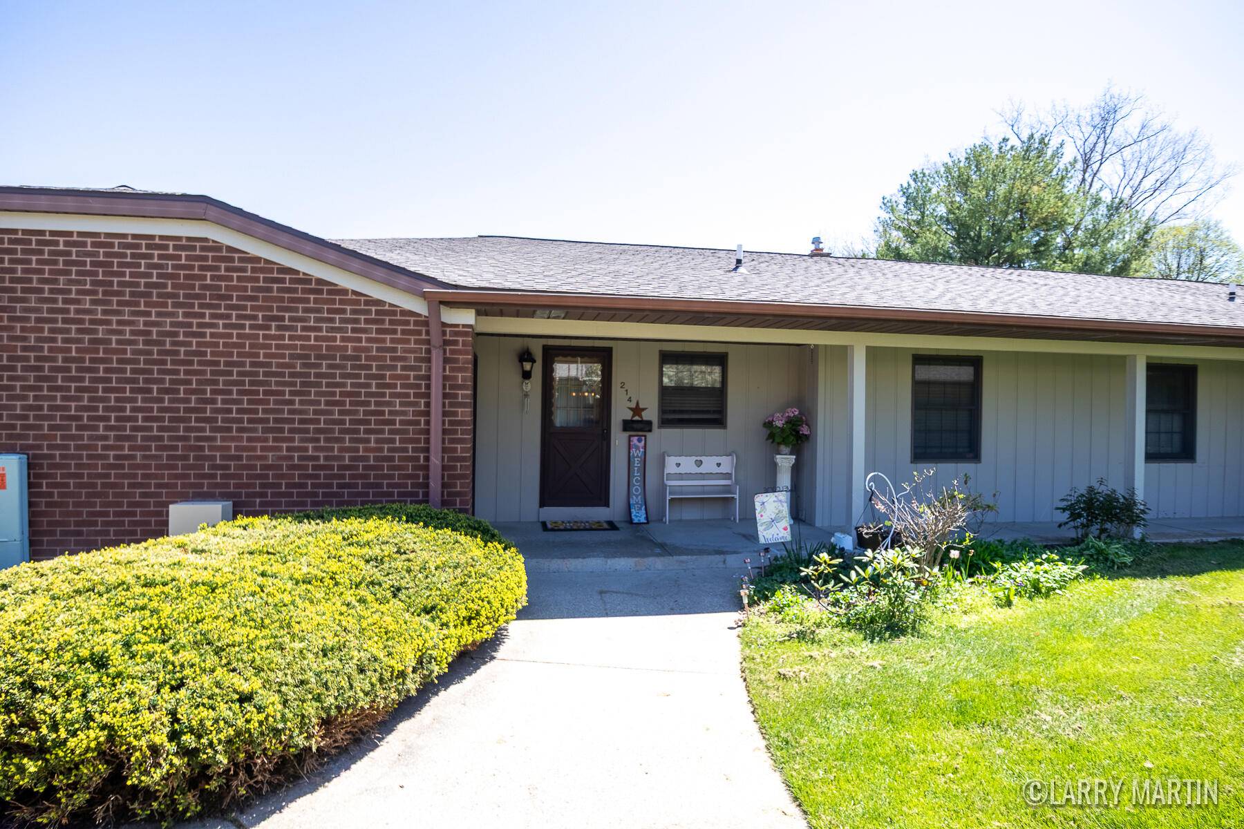 Grand Rapids, MI 49504,214 Bona Vista NW Drive