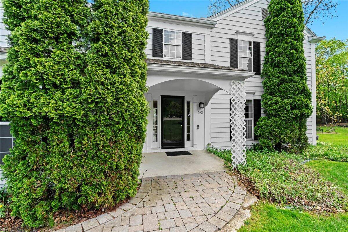 West Bloomfield, MI 48322,5561 Cromwell Court