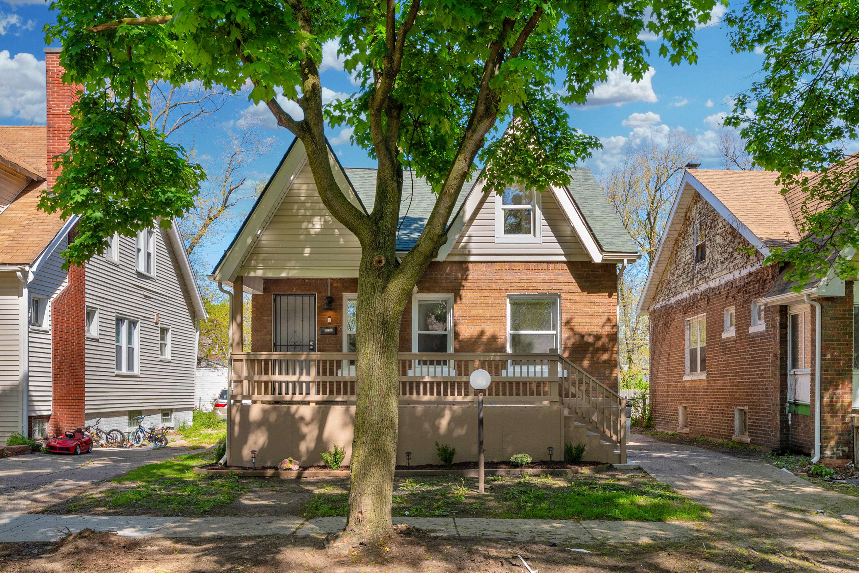 Detroit, MI 48221,16568 Monica Street