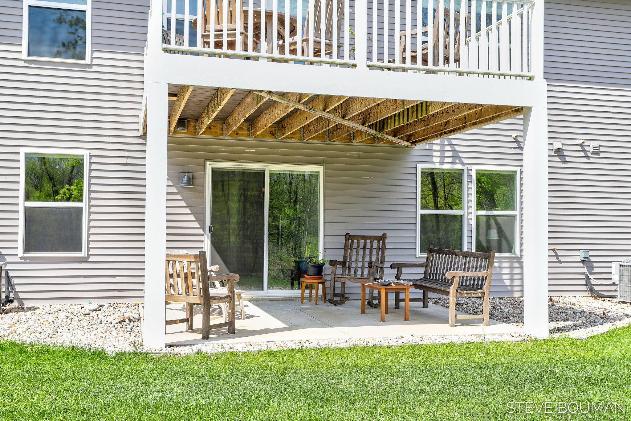 Zeeland, MI 49464,562 Riverbank Circle