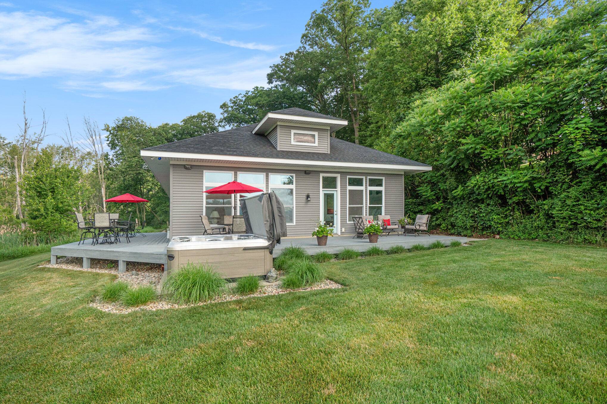 Gobles, MI 49055,28845 Northern Bluff Drive