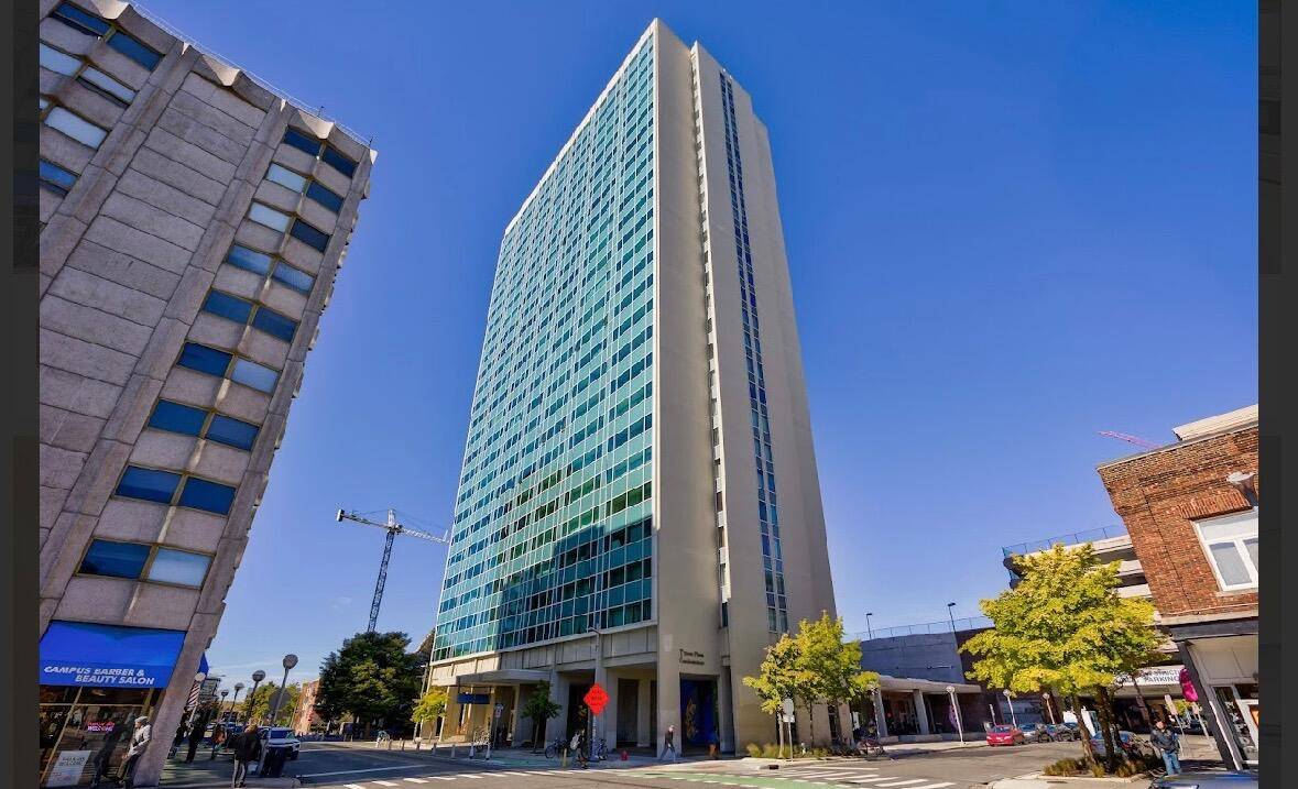 Ann Arbor, MI 48104,555 E William Street #16G