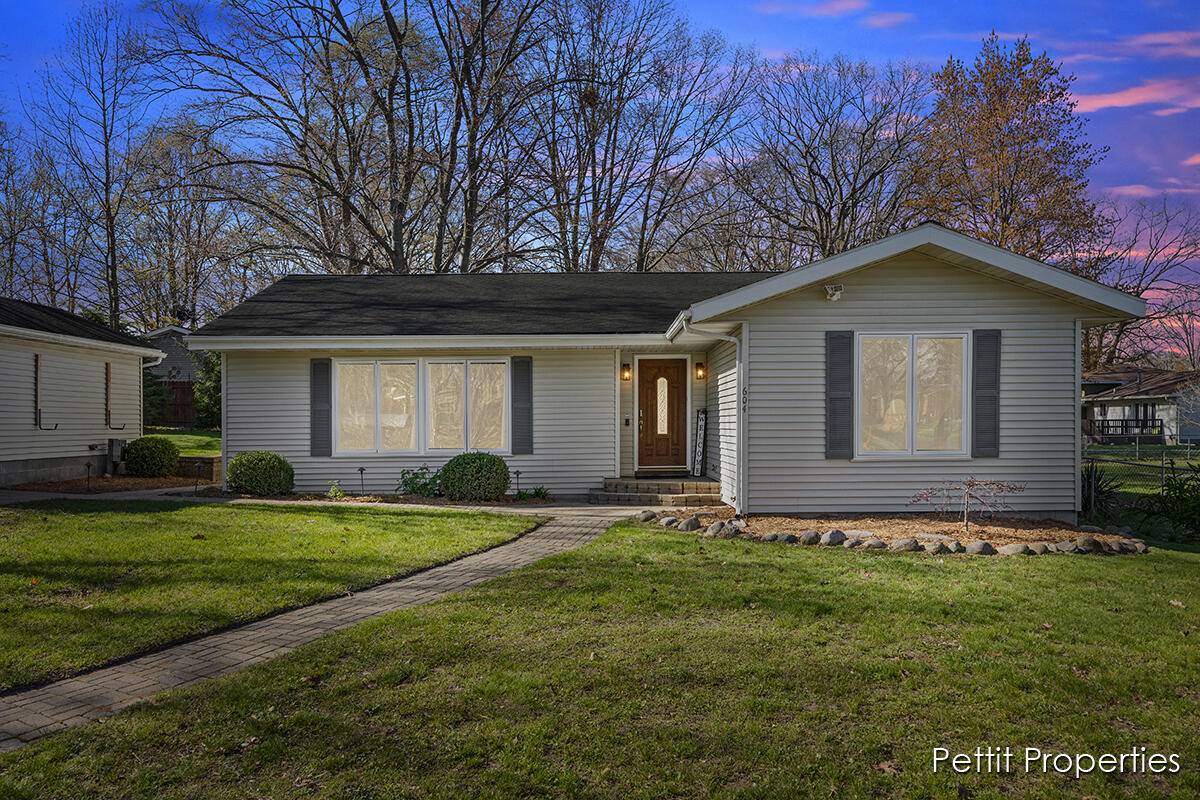 Ludington, MI 49431,604 E Lowell Street