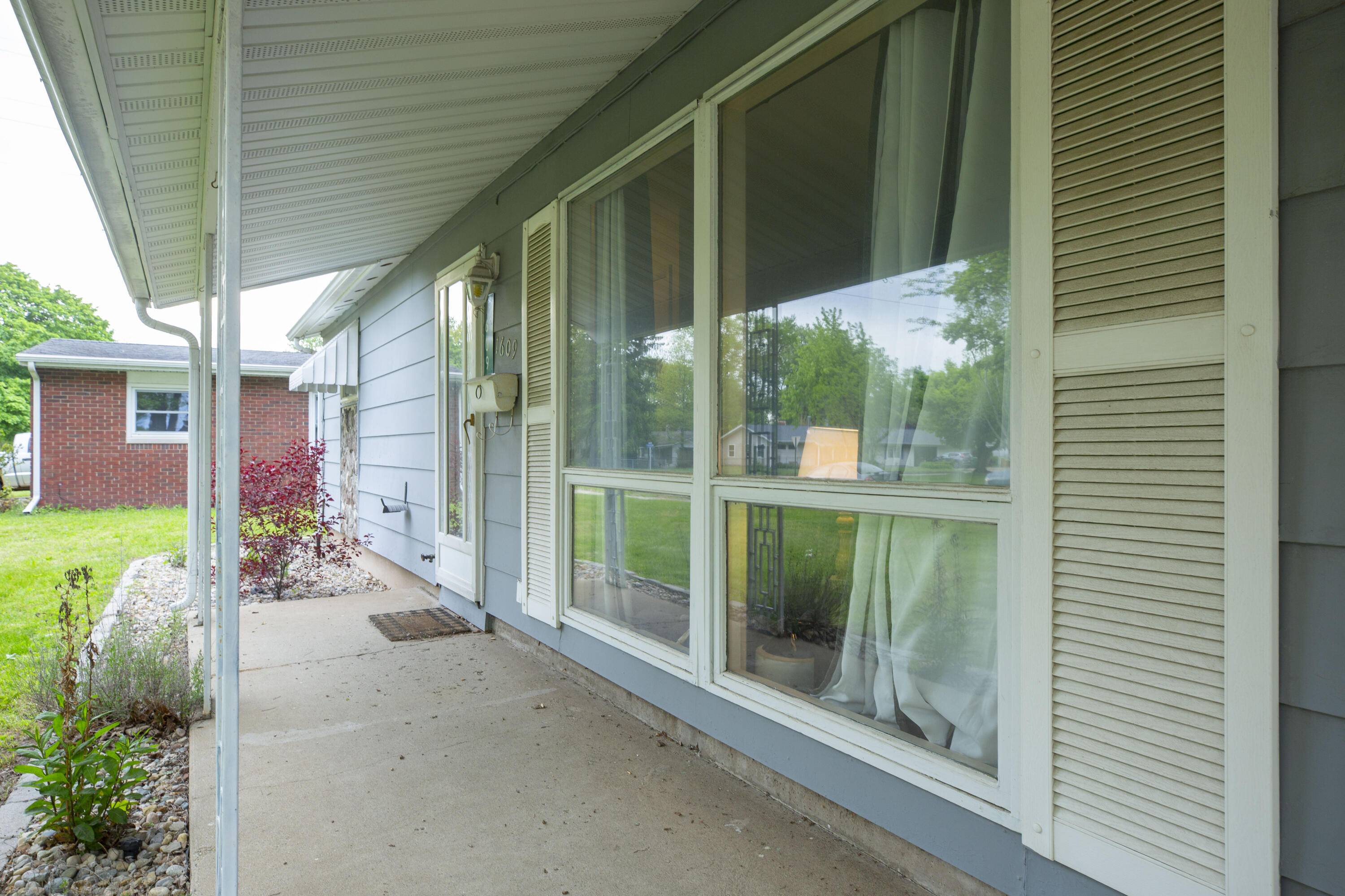 Niles, MI 49120,1609 Sheridan Avenue