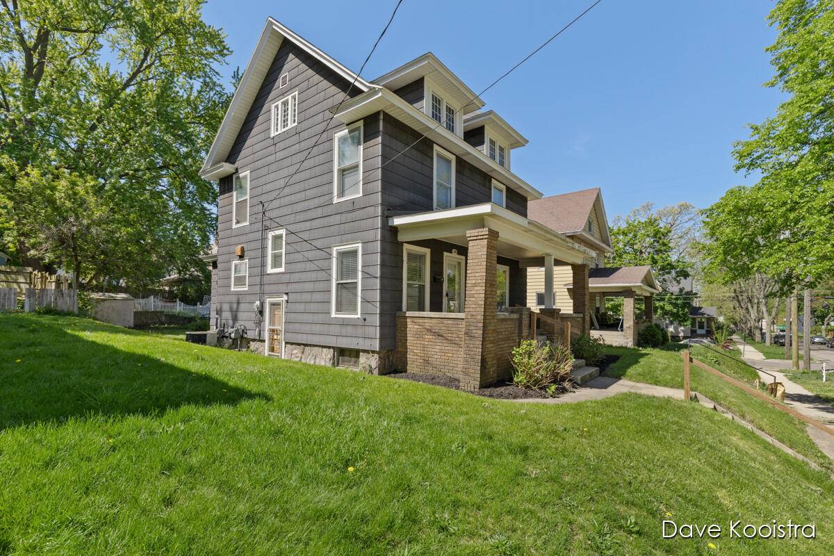 Grand Rapids, MI 49505,106 Colfax NE Street