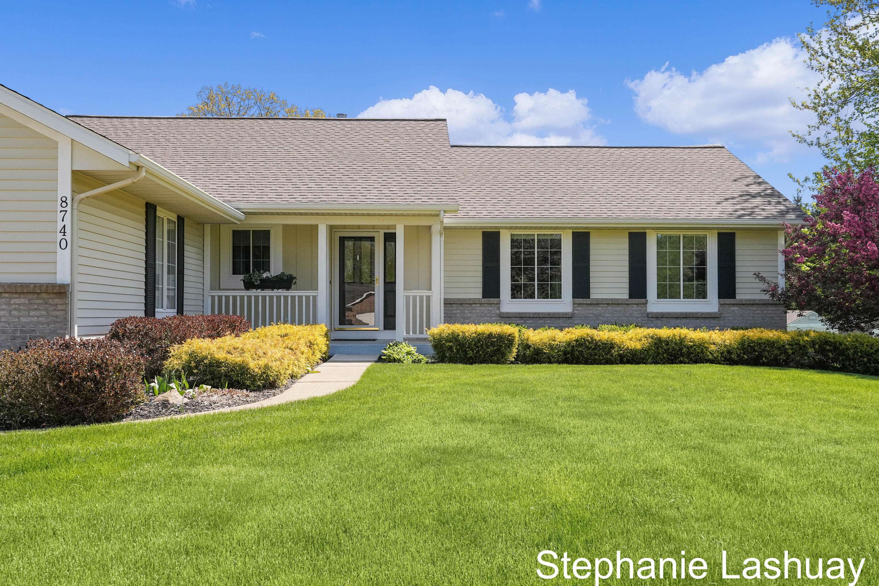 Rockford, MI 49341,8740 Pleasant Meadows NE Drive
