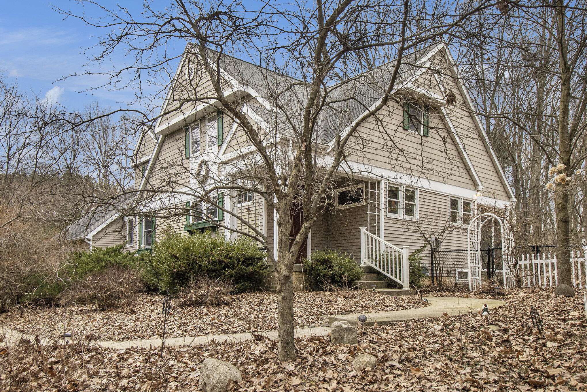 Milford, MI 48381,2340 Learmonth Lane