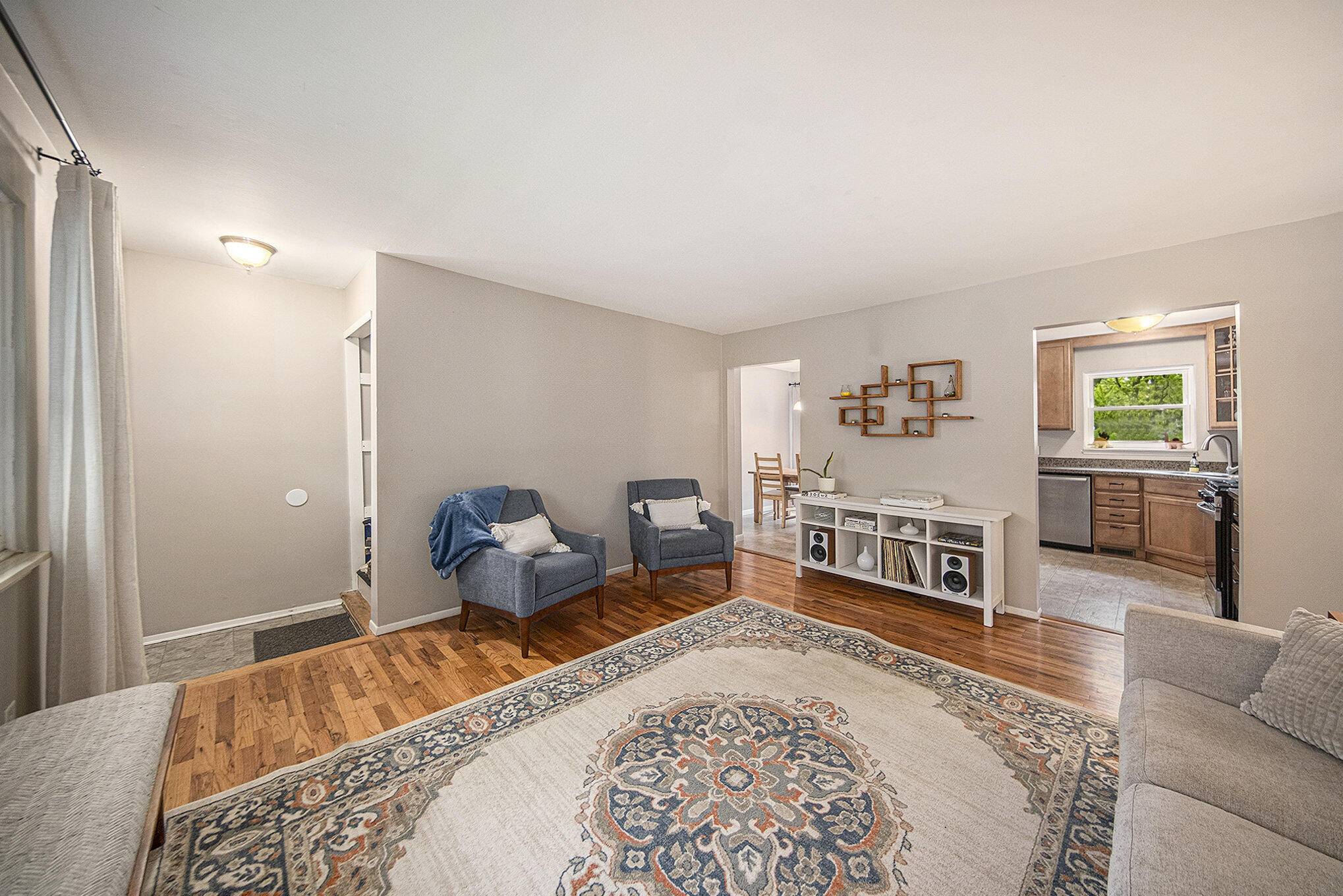Ann Arbor, MI 48105,660 Cloverdale Street