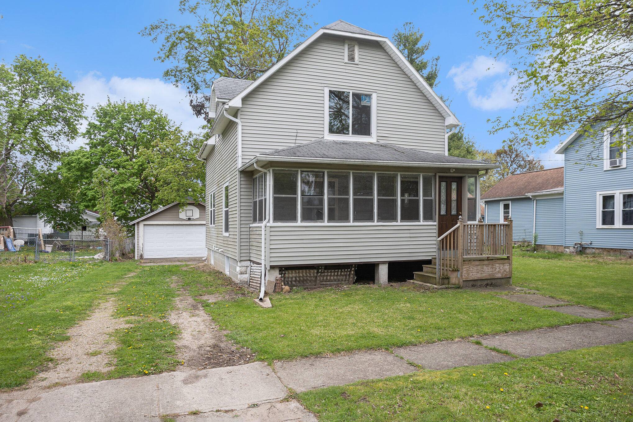 Sturgis, MI 49091,214 S Monroe Street