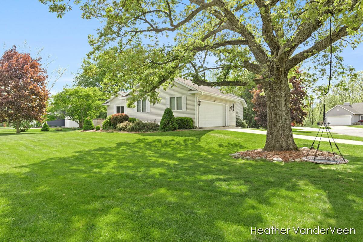 Grand Rapids, MI 49525,618 Grand Woods NE Court